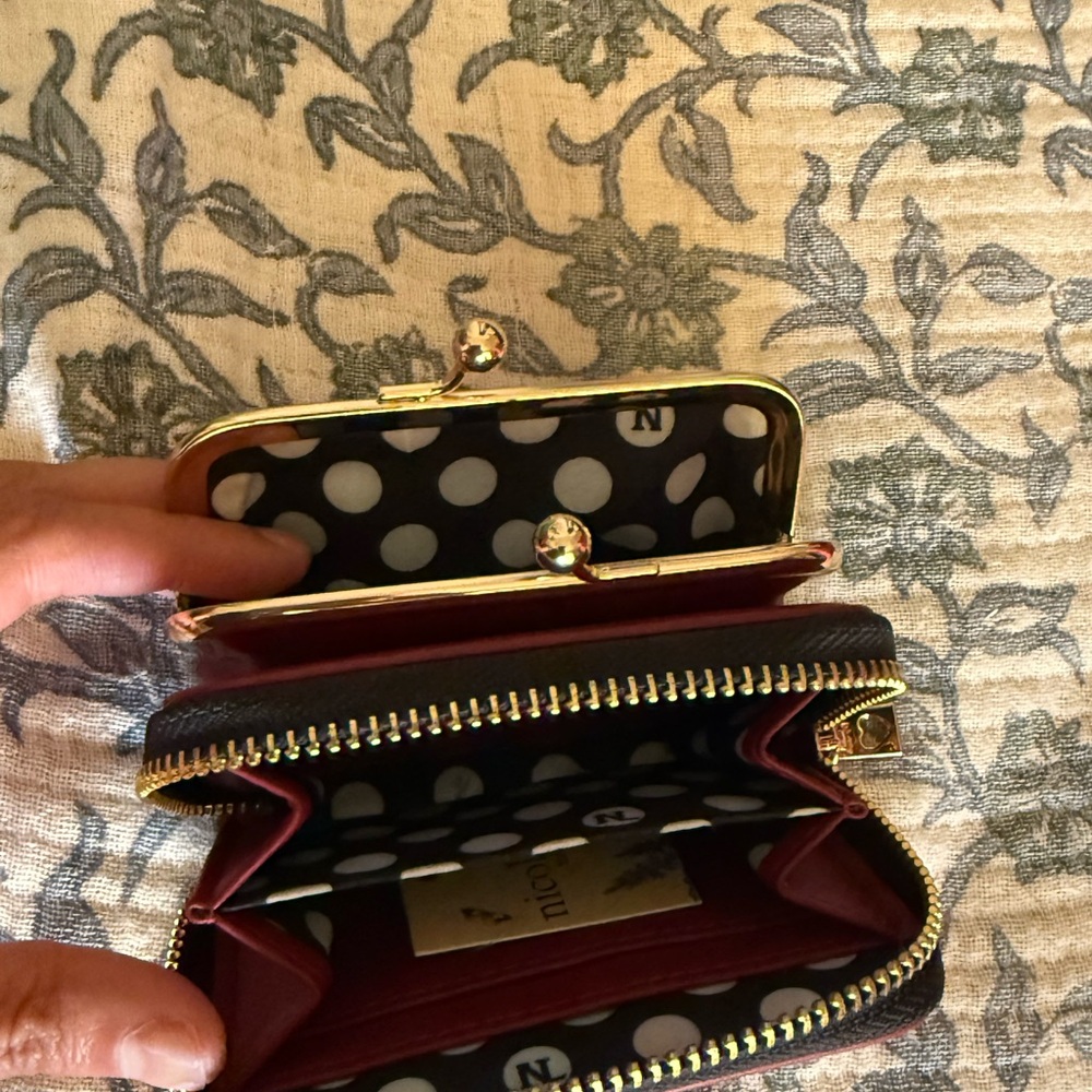 Nicole Lee Black Artistic Clutch with Gold-Tone Details - Picture 3 of 6